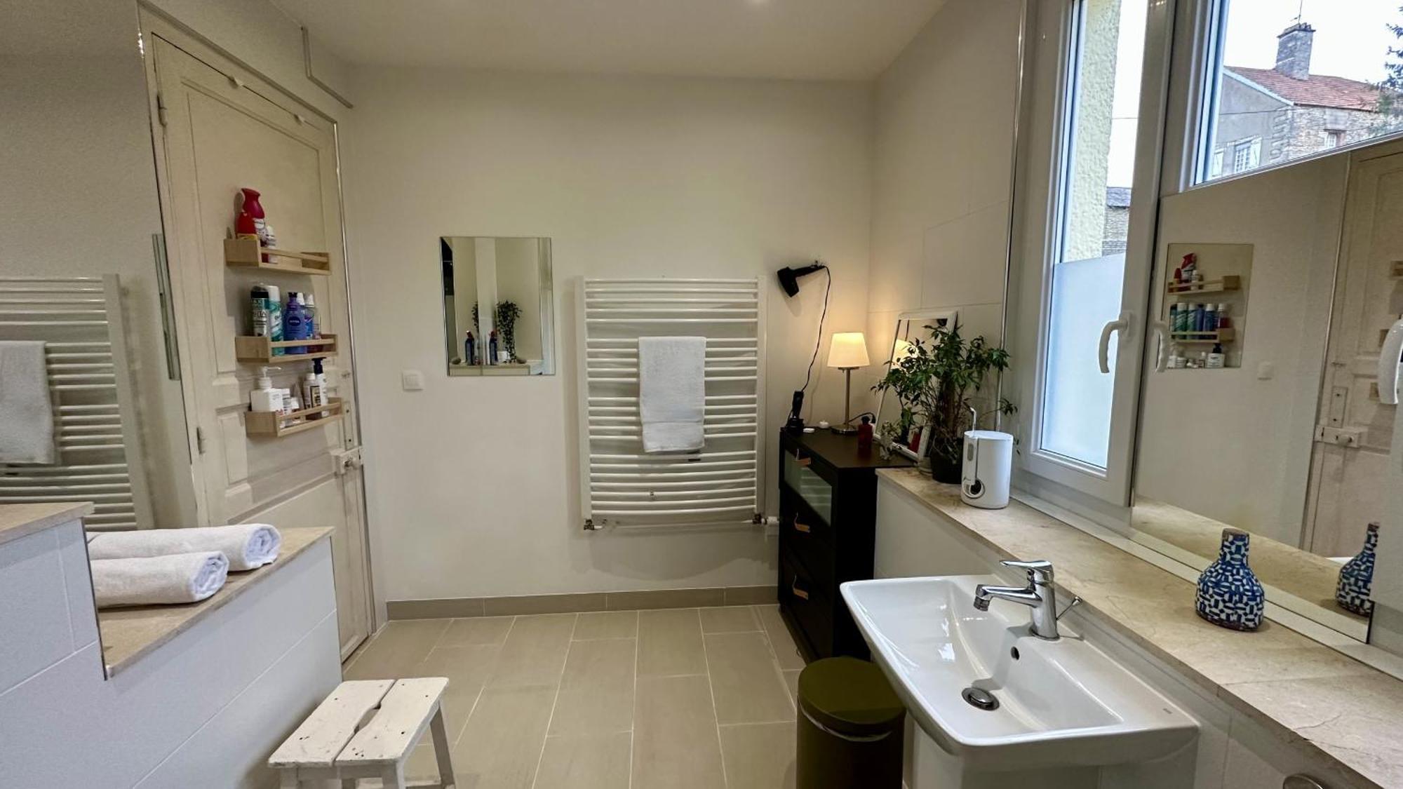 Le Prieure De Buffon Acomodação com café da manhã Quarto foto
