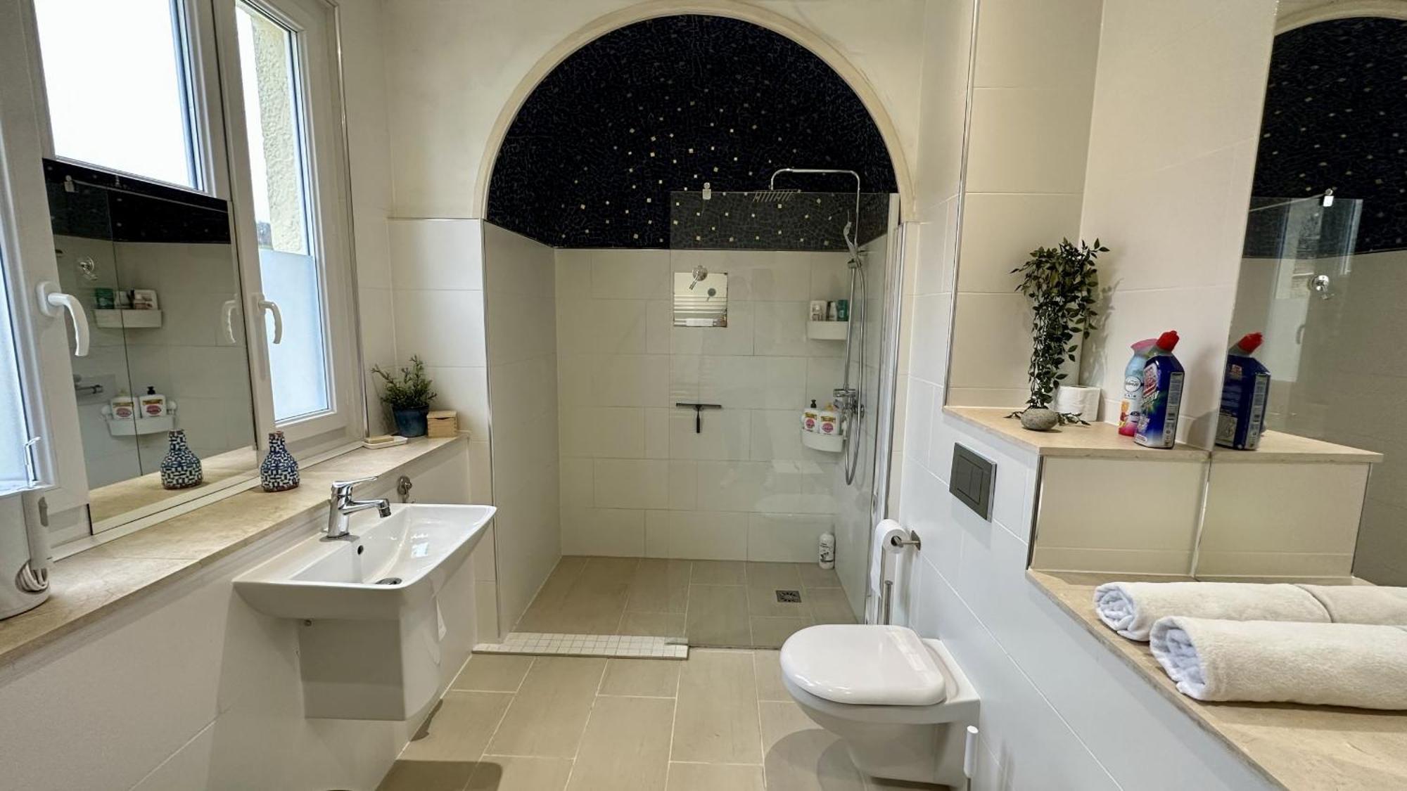 Le Prieure De Buffon Acomodação com café da manhã Quarto foto