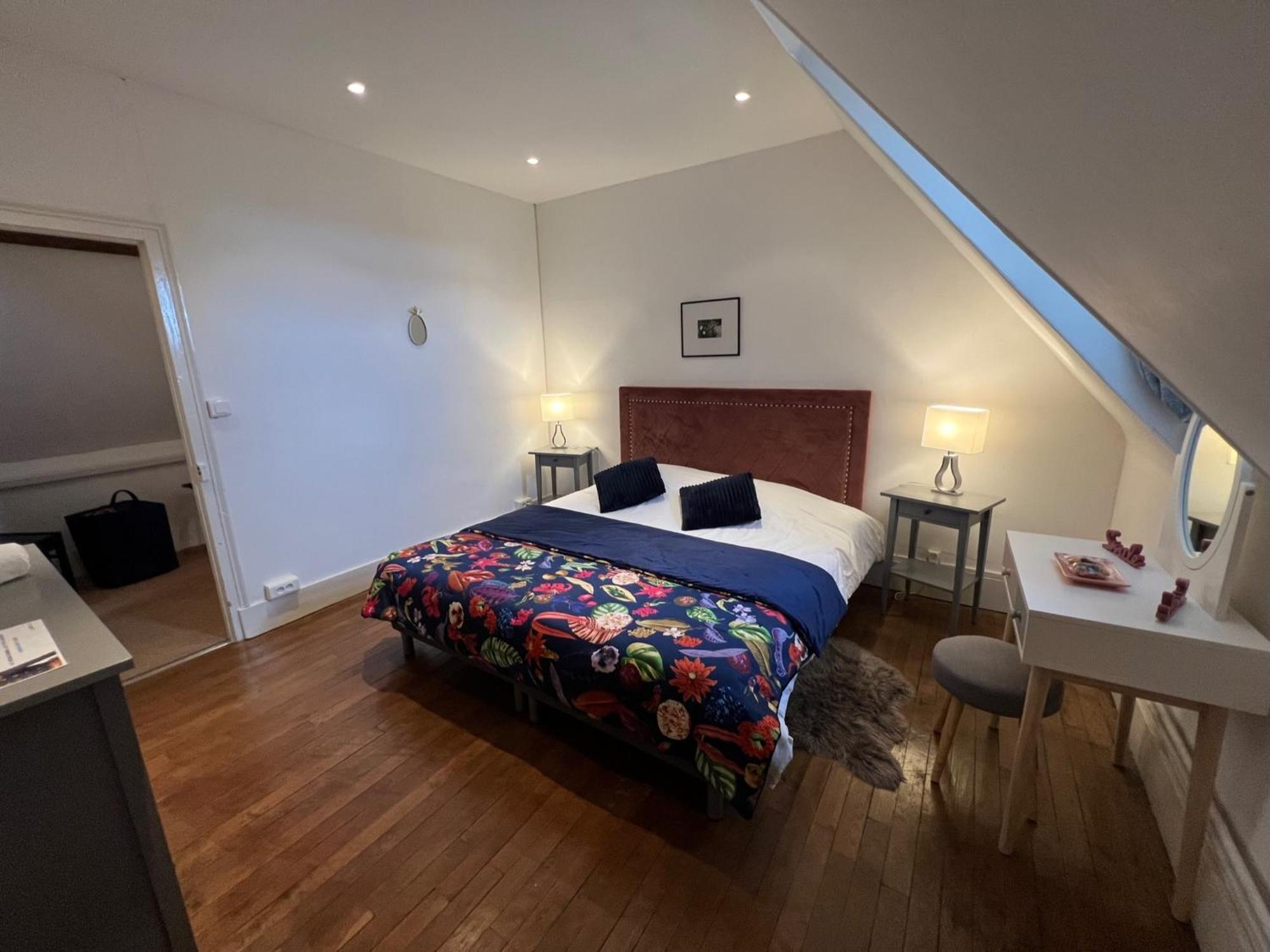 Le Prieure De Buffon Acomodação com café da manhã Quarto foto