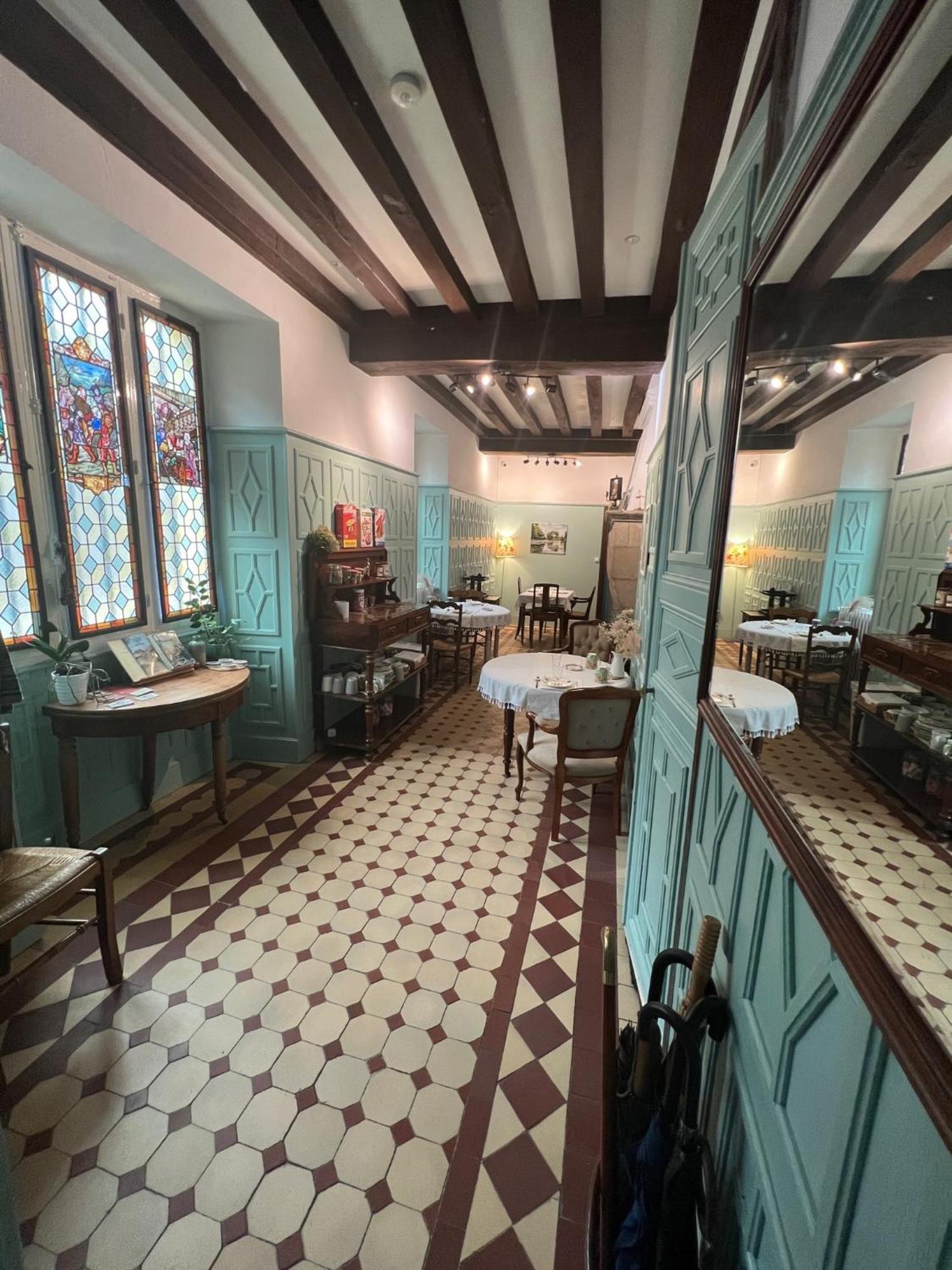 Le Prieure De Buffon Acomodação com café da manhã Quarto foto